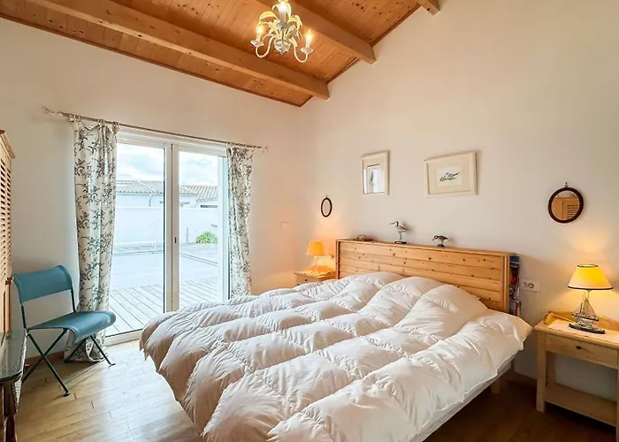 Belle Maison Familiale Avec Piscine Et Parking Villa